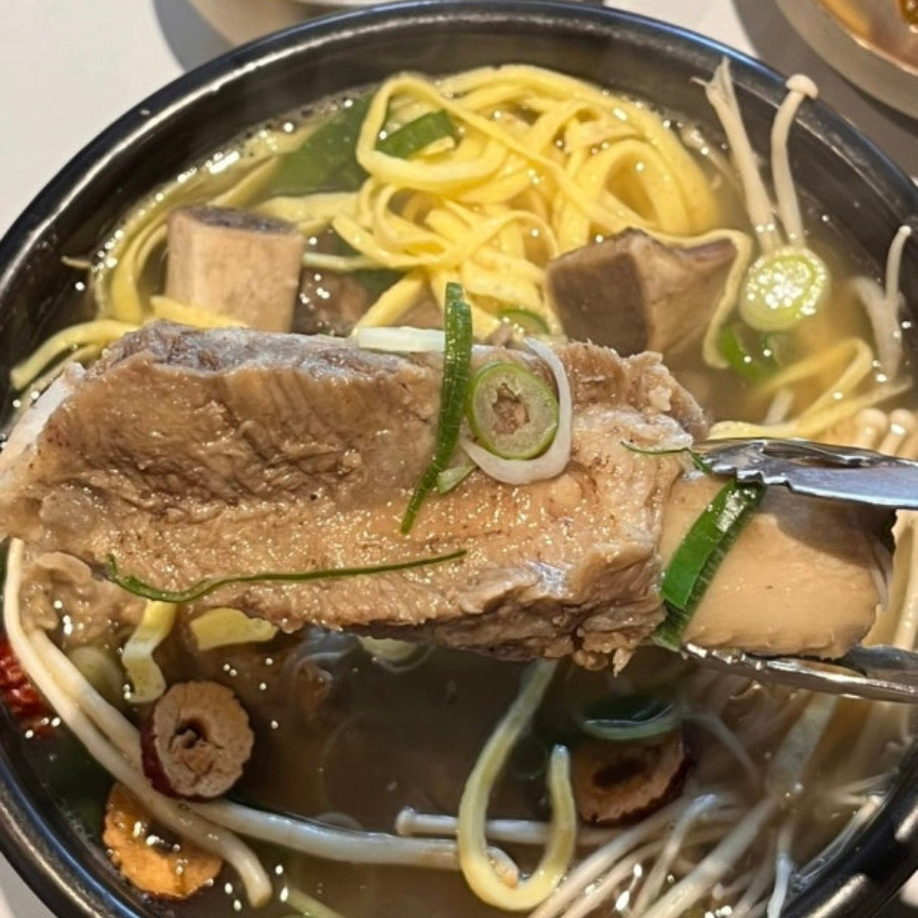 한방 대왕갈비탕